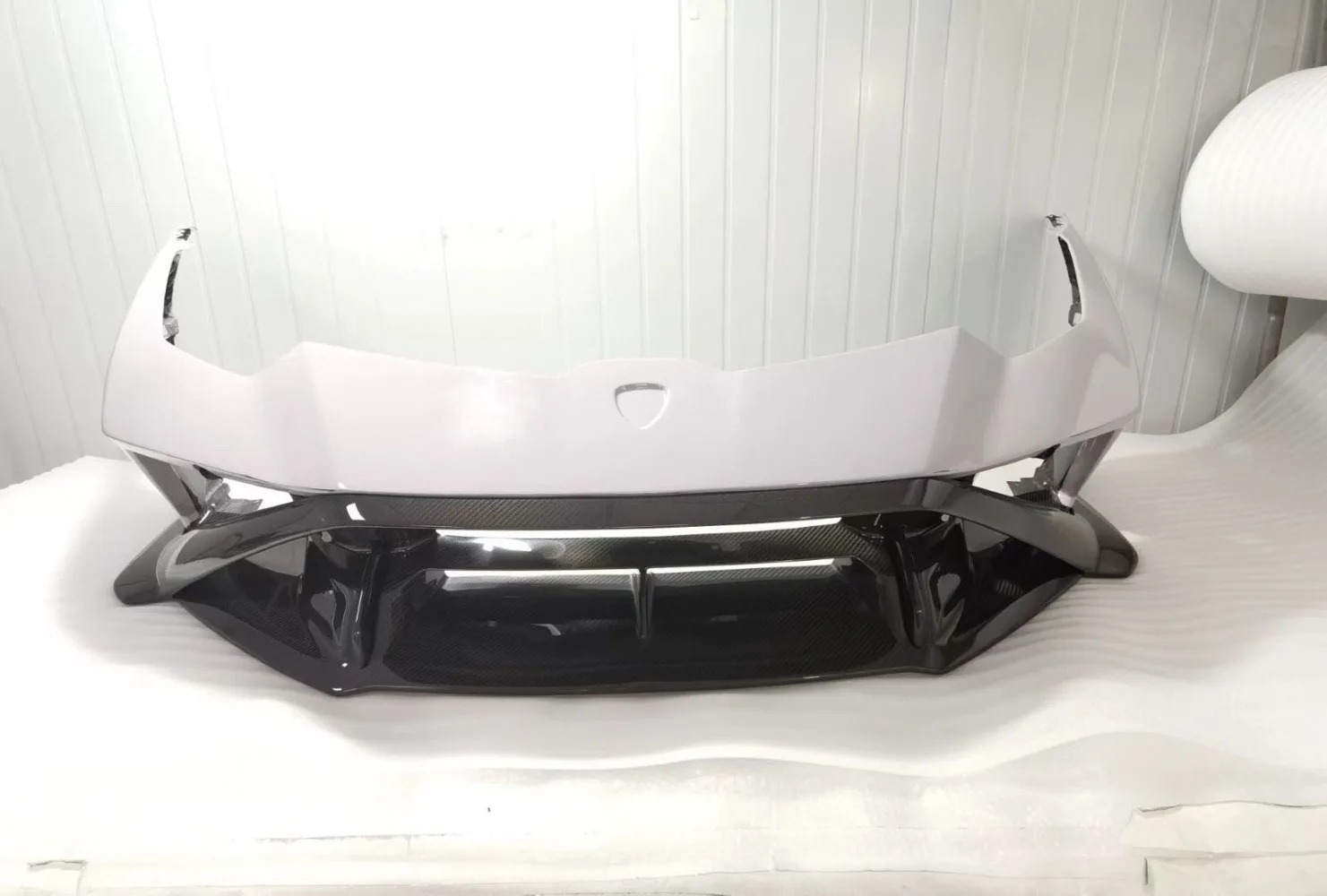 High Quality Fast Delivery Whole Sale Price Dry Carbon Fiber STO Front Bumper Body Kits for Huracan LP580 LP610